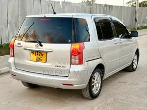 Toyota Raum 1.5 AWD 2008 Silver