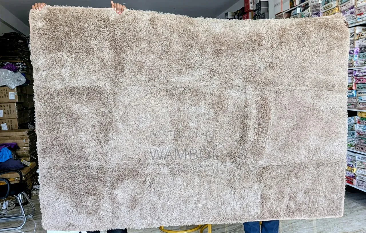 Carpet Nzuri Za Manyoya