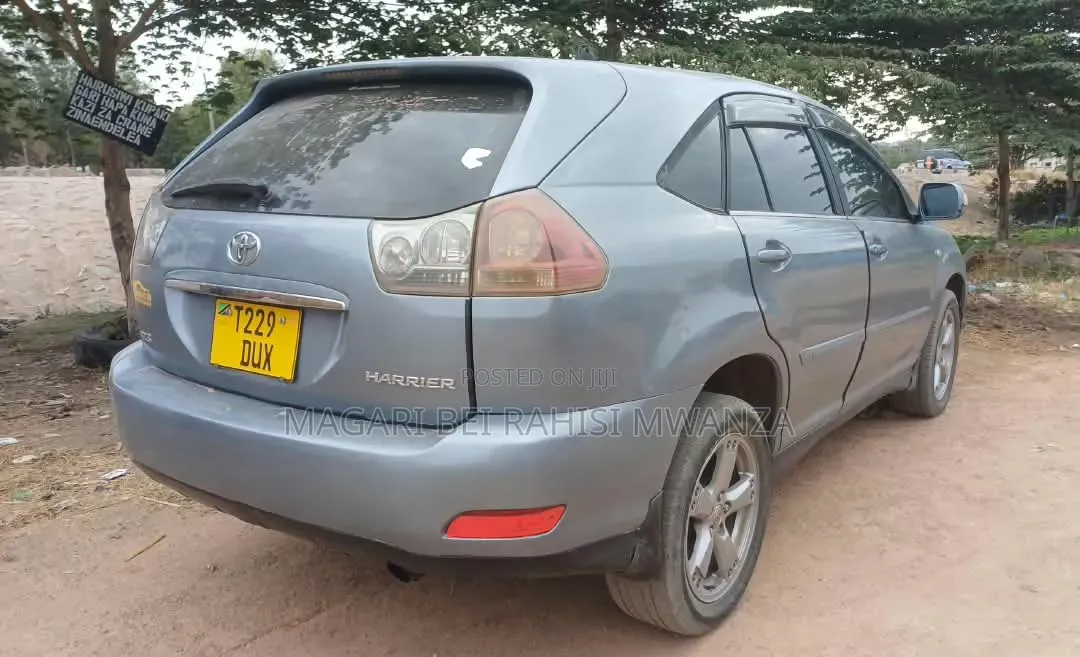 Toyota Harrier 2006 Silver