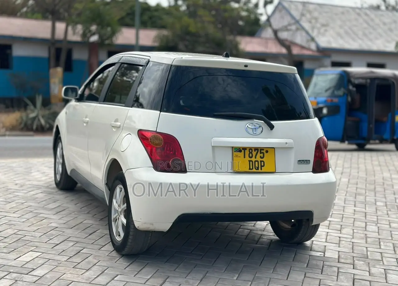 Toyota IST 2005 Pearl