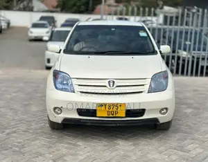 Toyota IST 2005 Pearl