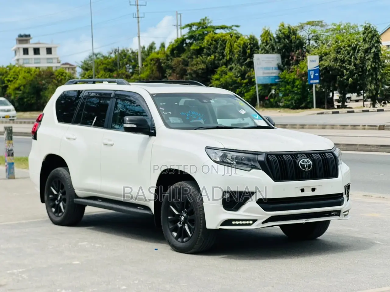 Toyota Land Cruiser Prado 2.8 2023 White