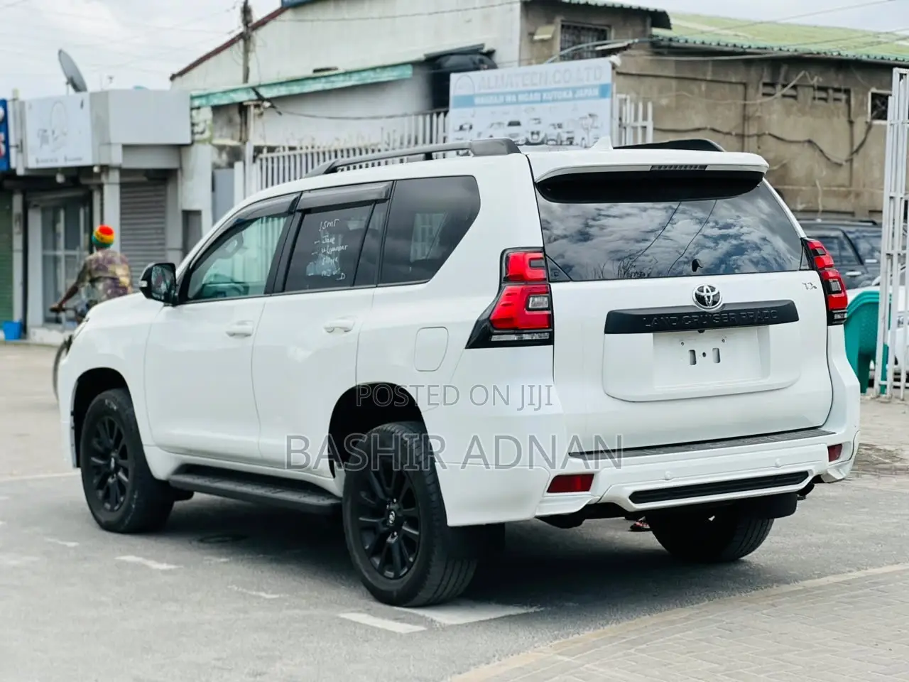 Toyota Land Cruiser Prado 2.8 2023 White
