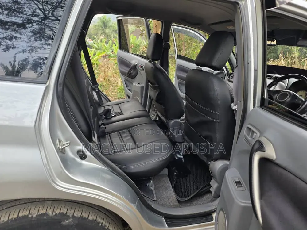 Toyota RAV4 Automatic 2003 Silver