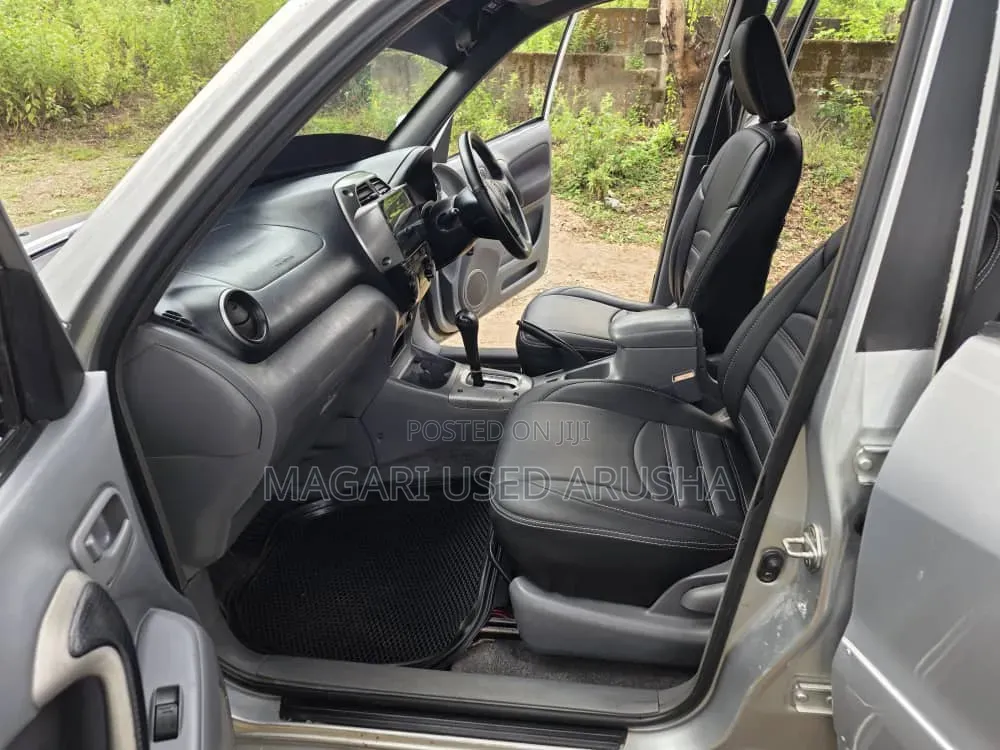 Toyota RAV4 Automatic 2003 Silver