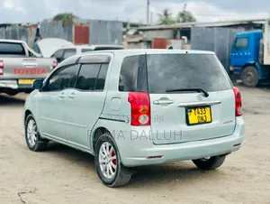 Toyota Raum 2003 Blue