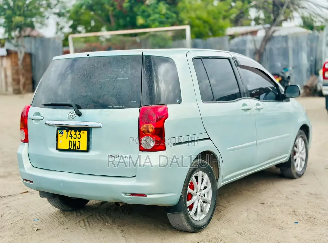 Toyota Raum 2003 Blue