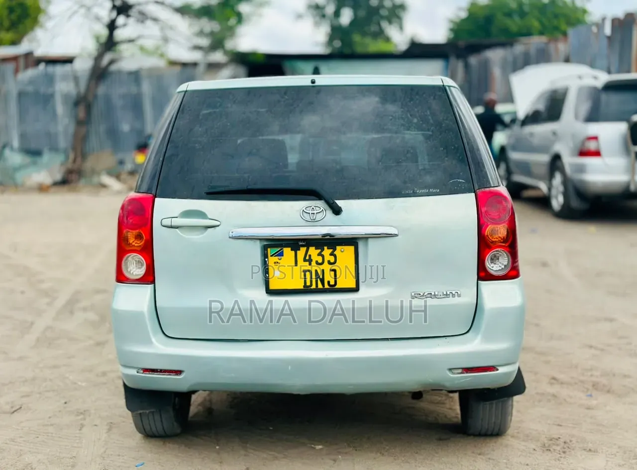 Toyota Raum 2003 Blue