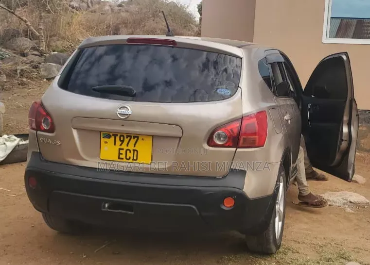 Nissan Dualis 2007 Gold