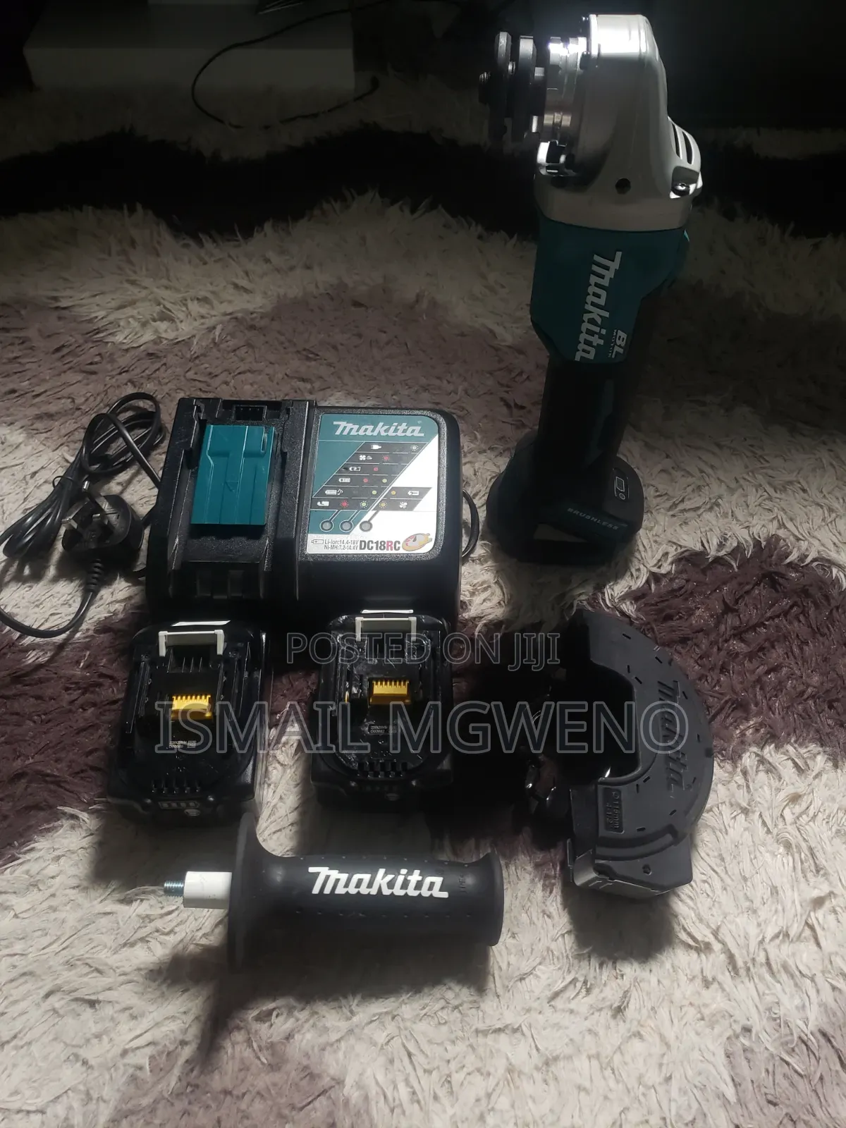 Makita 18V Cordless Angle Grinder + 2 Betters