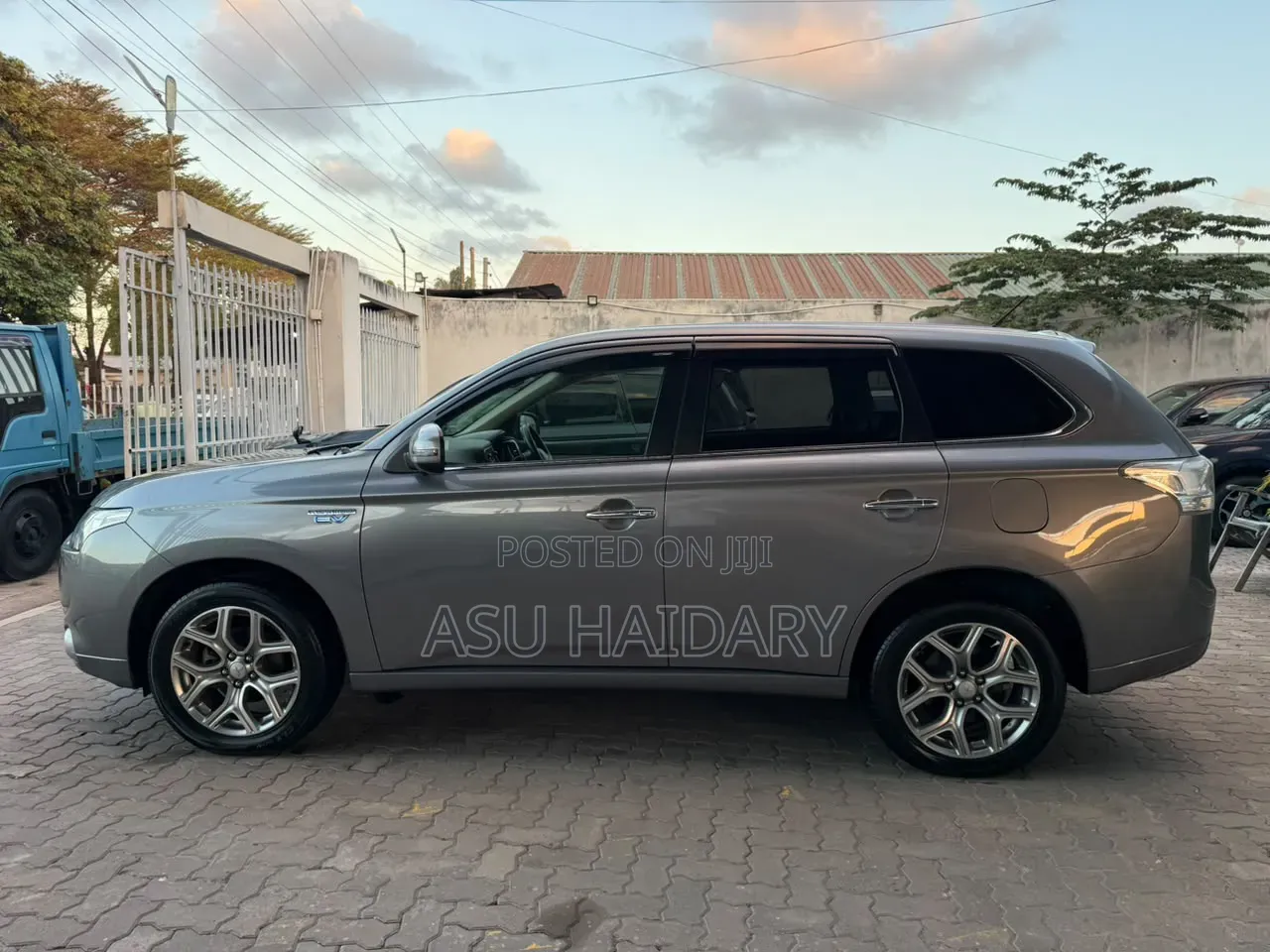 Mitsubishi Outlander 2.0 PHEV AWD 2014 Silver