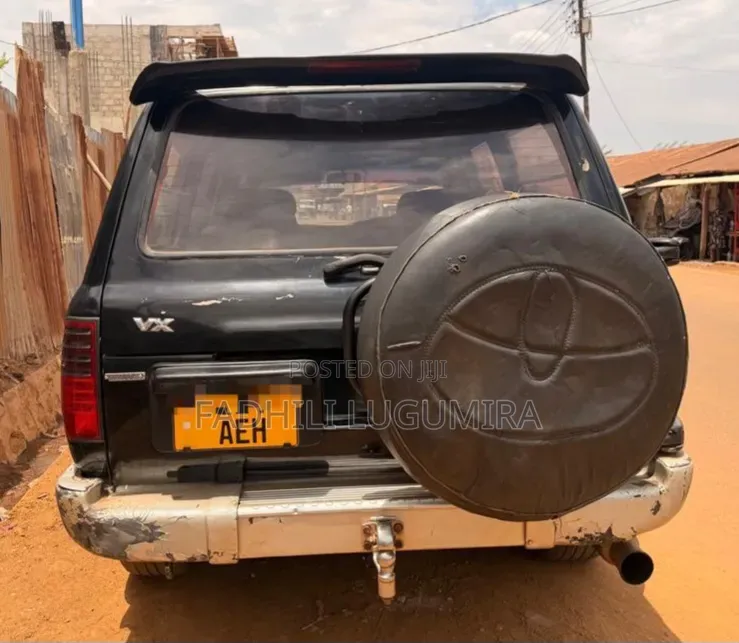 Toyota Land Cruiser 2002 Green