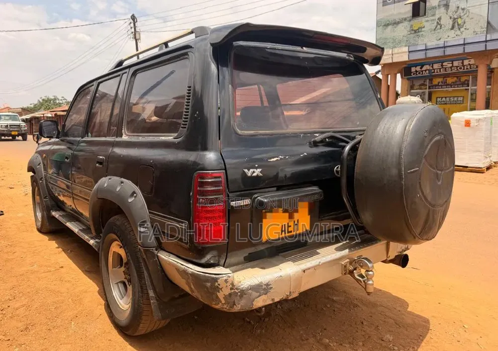 Toyota Land Cruiser 2002 Green