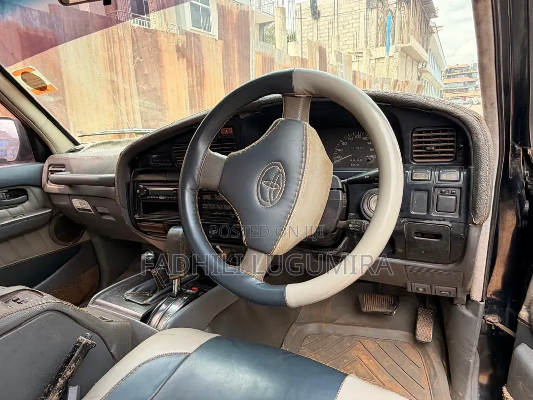 Toyota Land Cruiser 2002 Green
