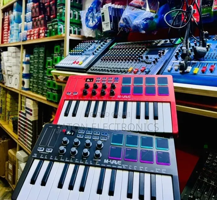 Mid Keyboard {With 25 Keys}