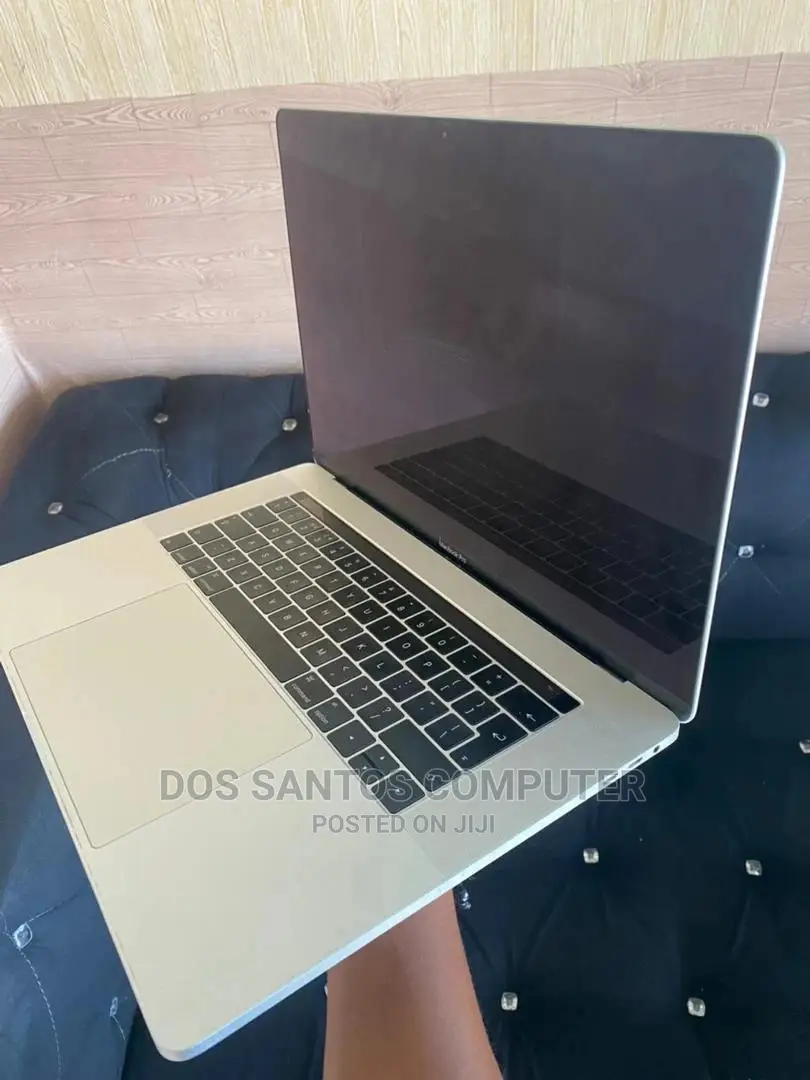 Laptop Apple MacBook 2019 16GB Intel Core I7 SSD 512GB