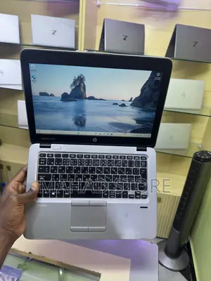 Laptop HP EliteBook 820 G3 8GB AMD A8 SSD 128GB