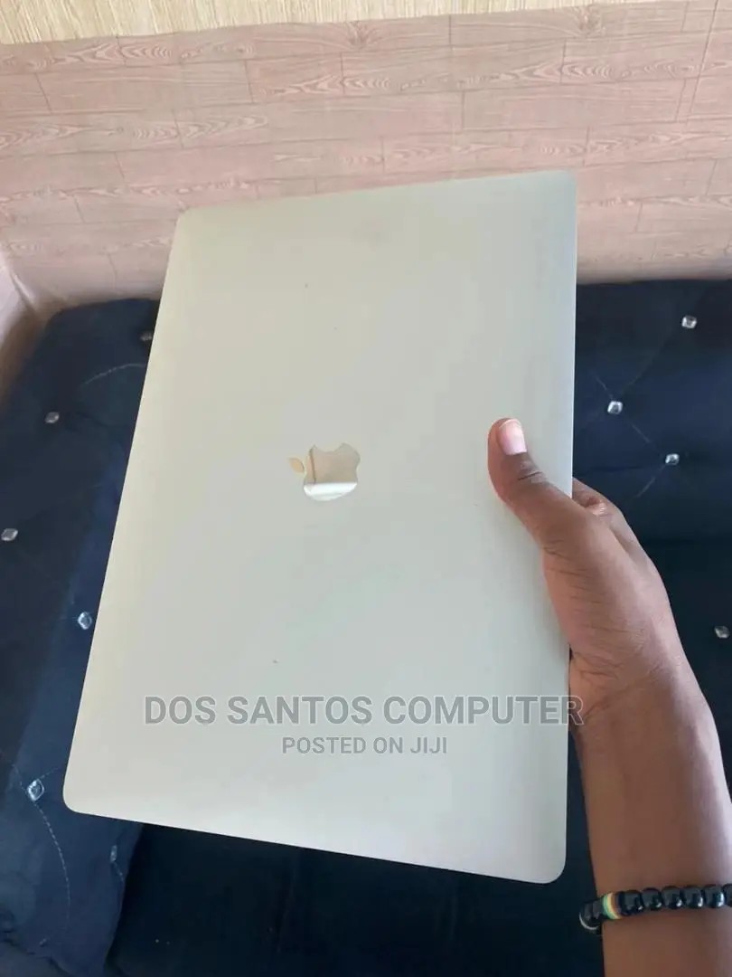 Laptop Apple MacBook 2019 16GB Intel Core I7 SSD 512GB