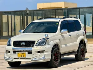Toyota Land Cruiser Prado 2006 White