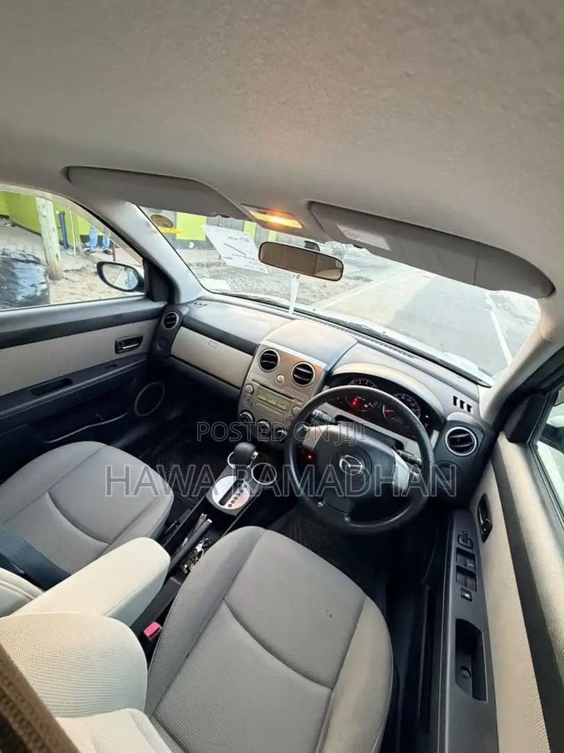 Mazda Verisa 2005 Blue