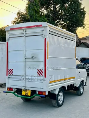 Toyota TownAce 2001 White
