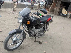 Bajaj Boxer 150 UG 2023 Black