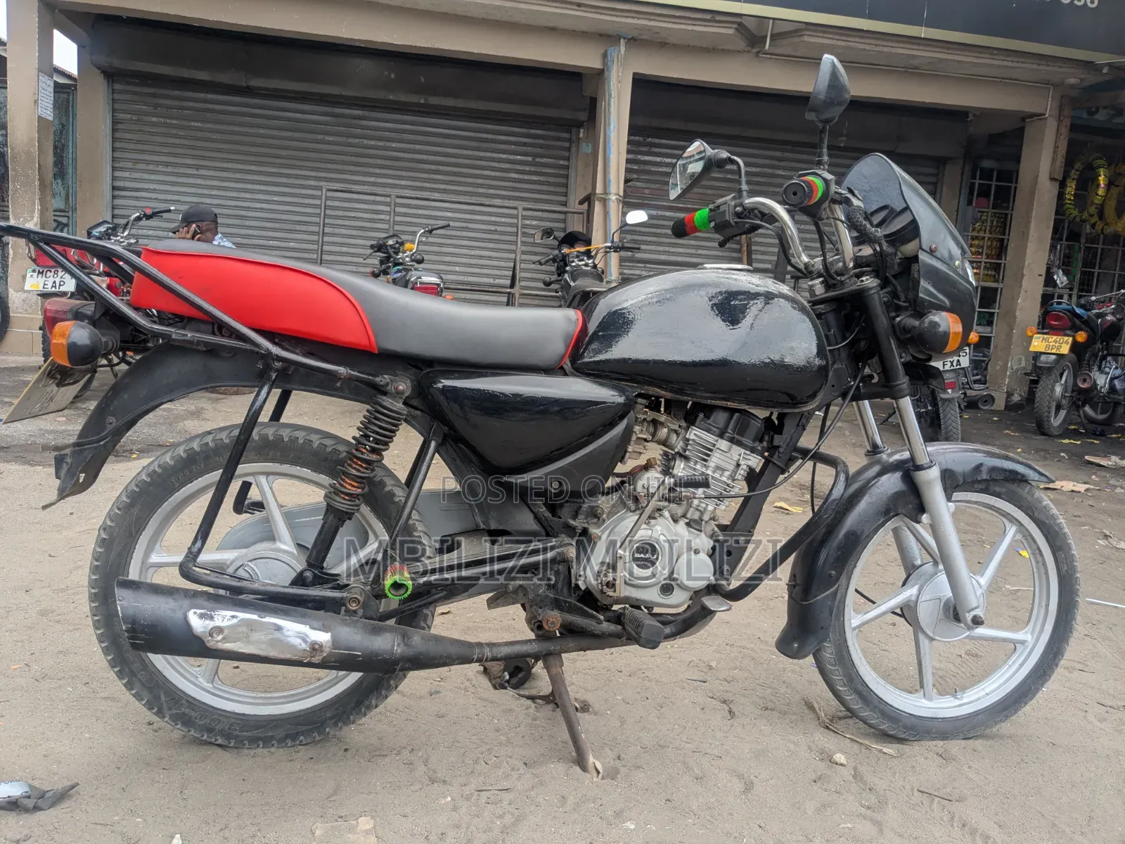 Bajaj Boxer 150 UG 2023 Black