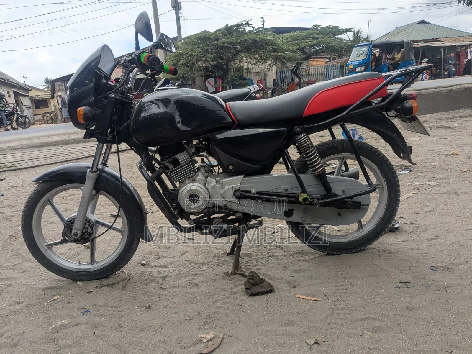 Bajaj Boxer 150 UG 2023 Black