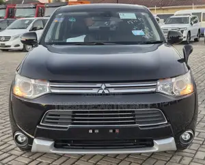 Mitsubishi Outlander 2013 Black