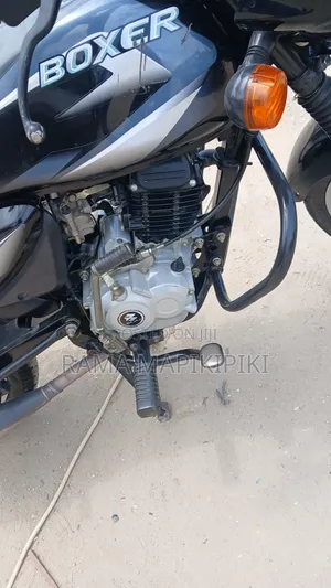 Bajaj Boxer 2024 Black