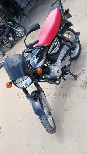 Bajaj Boxer 2024 Black