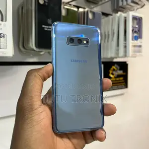 Samsung Galaxy S10e 128 GB Blue