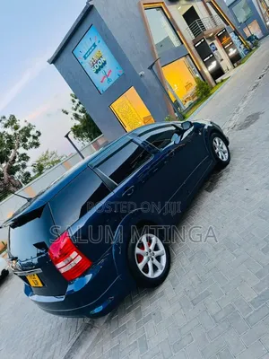 Toyota Wish 2005 Blue