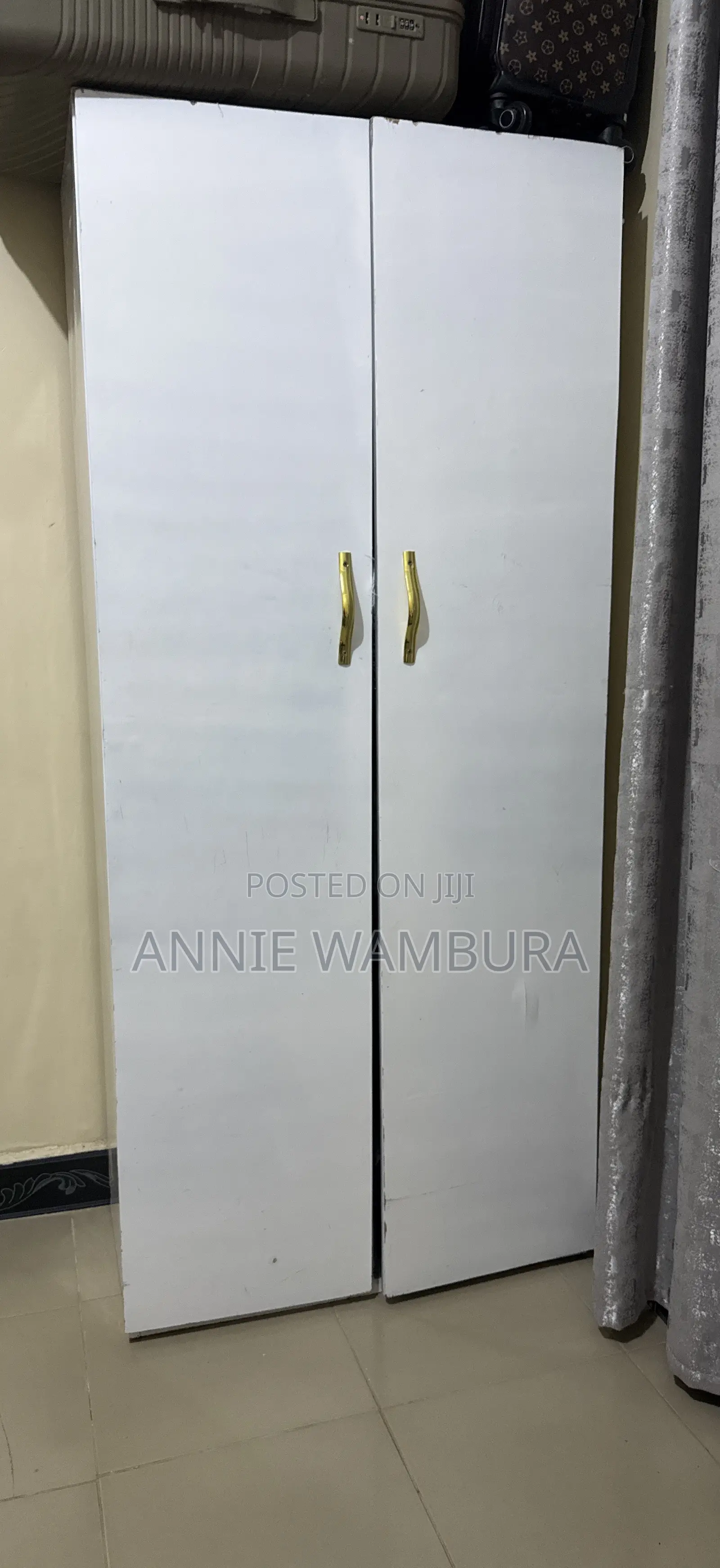 Kabati La Mbao Milango Miwili