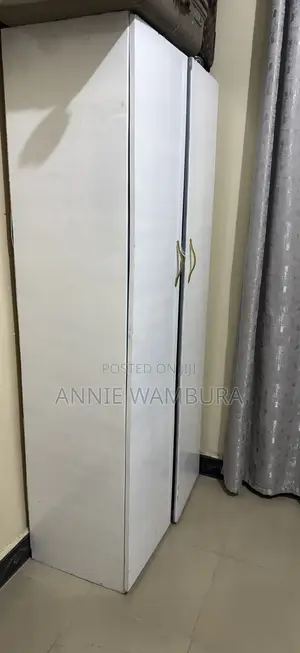 Kabati La Mbao Milango Miwili