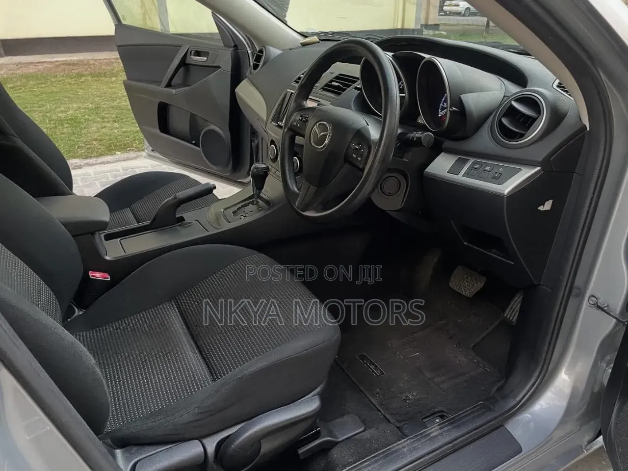 Mazda Axela 2012 Gray