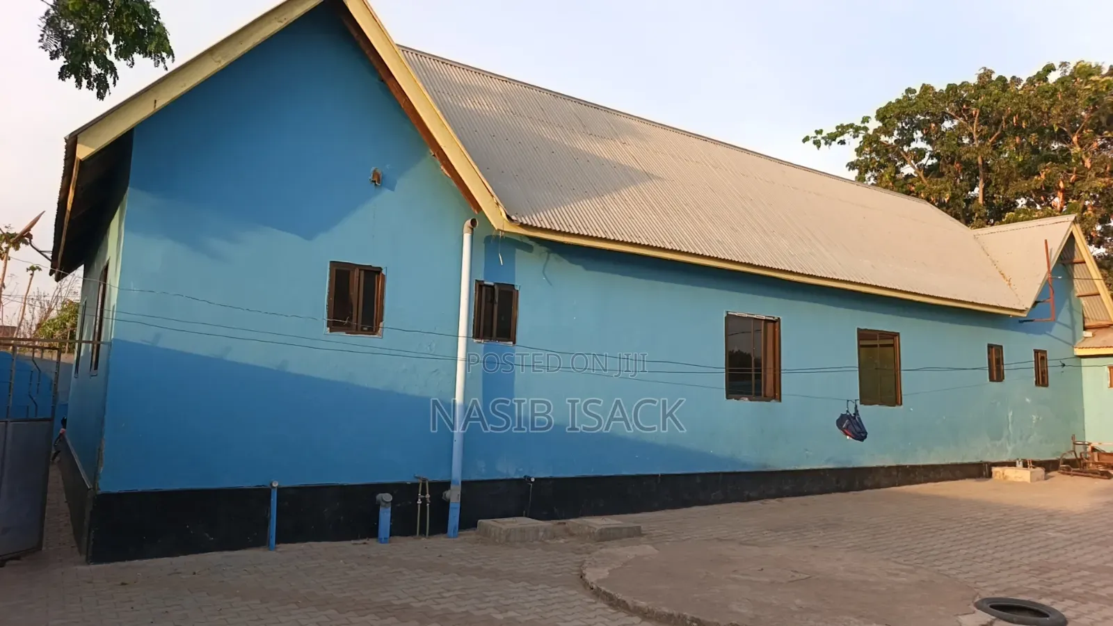 Furnished 10bdrm House in Buhongwa for sale