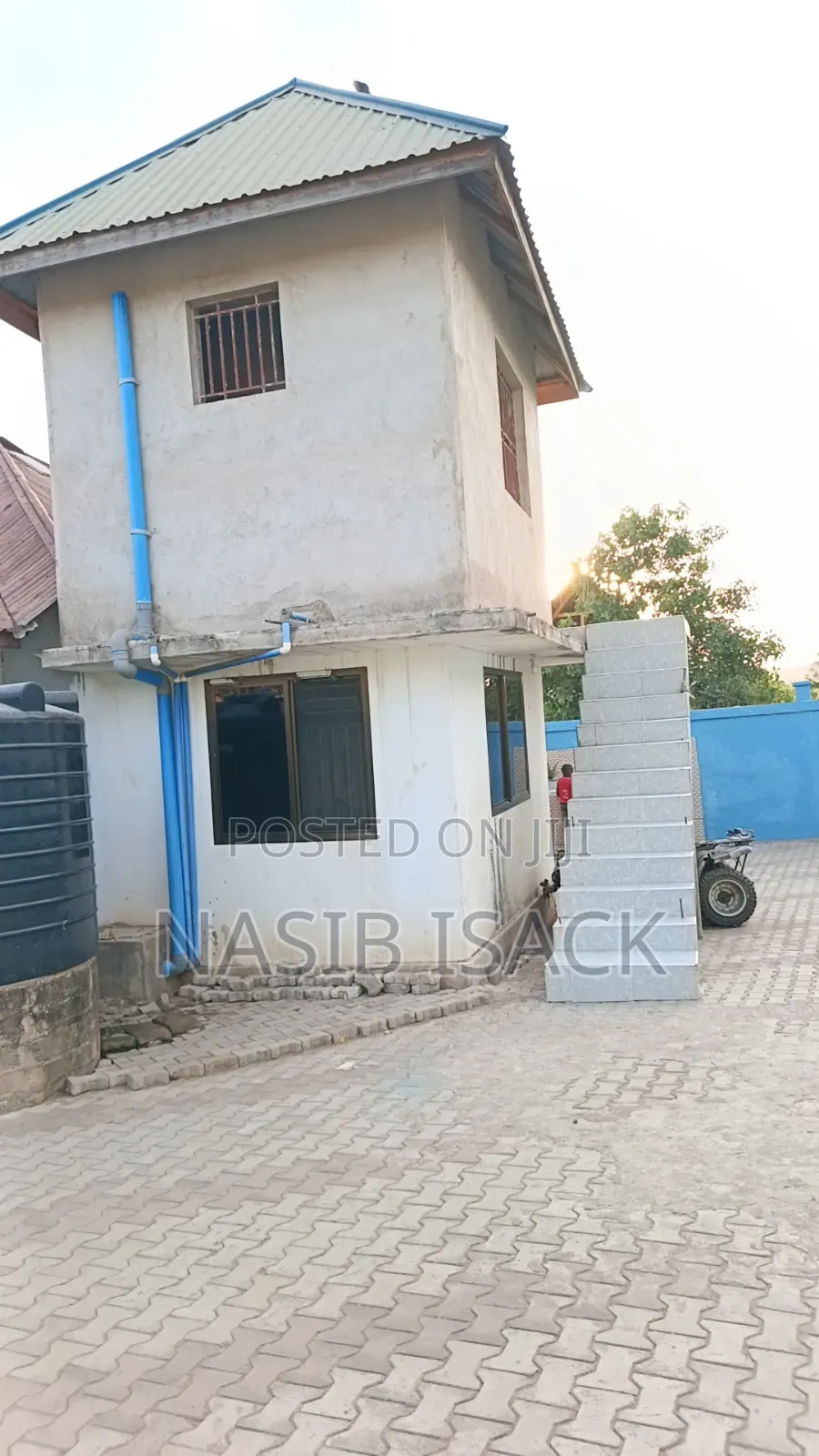Furnished 10bdrm House in Buhongwa for sale