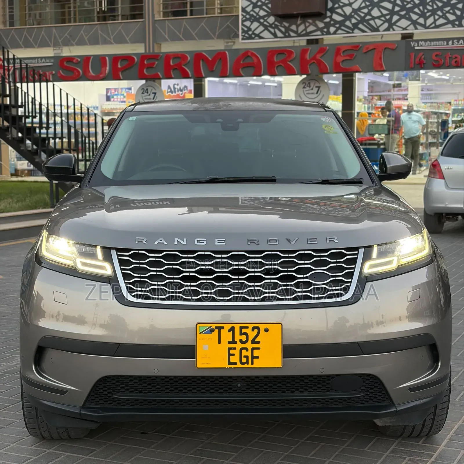 Land Rover Range Rover Velar 2020 Beige