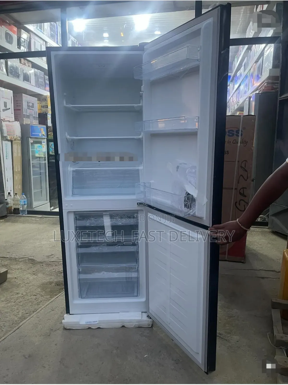 Hisense Bottom-Freezer Refrigerator 221 Litres