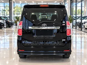 Toyota Noah 2009 Black
