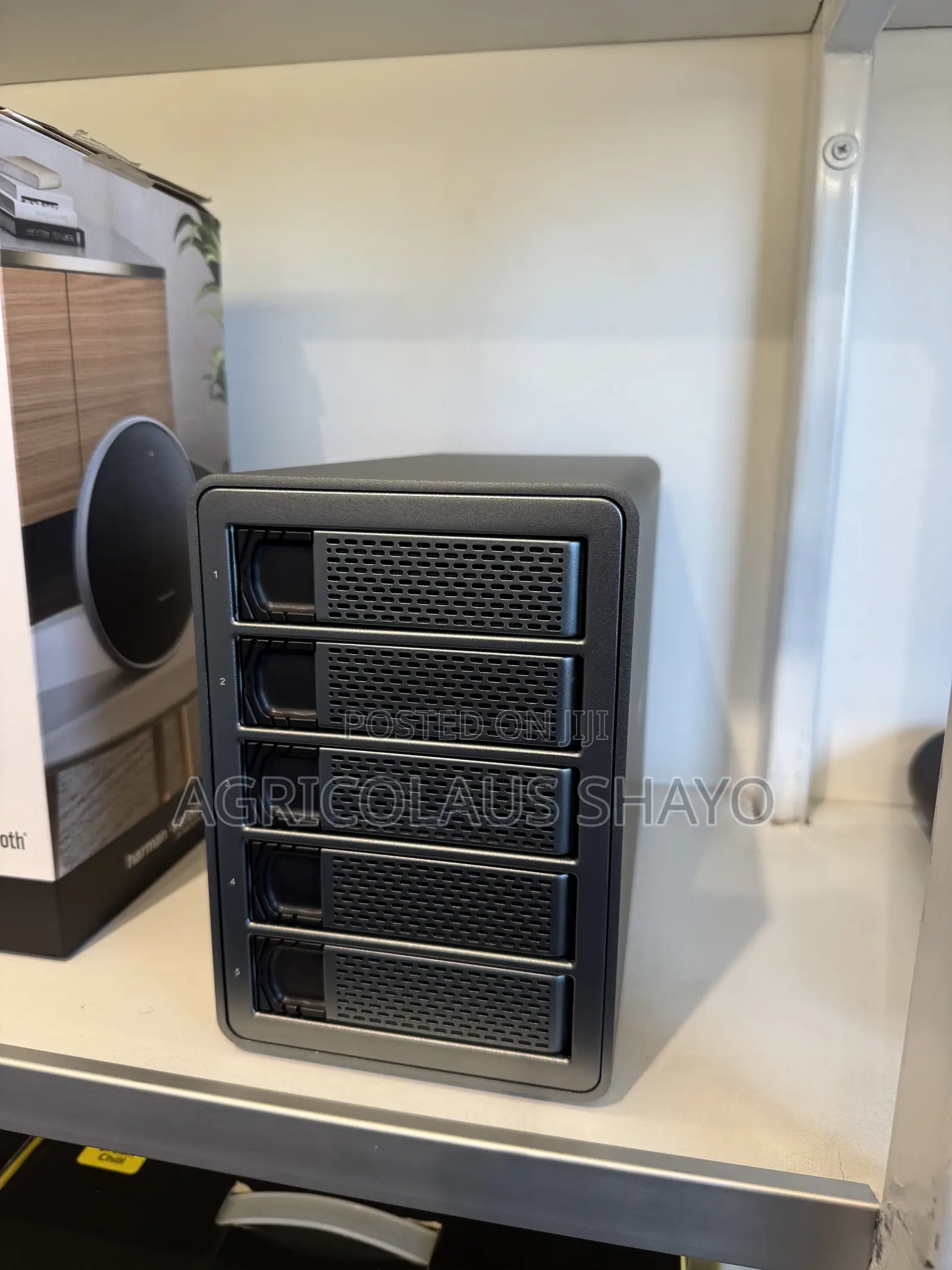 Yottamaster 5-Bay Aluminum External Hard Drive Storage Enclosure (DAS)