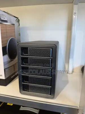 Yottamaster 5-Bay Aluminum External Hard Drive Storage Enclosure (DAS)