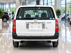 Toyota Succeed 2005 White