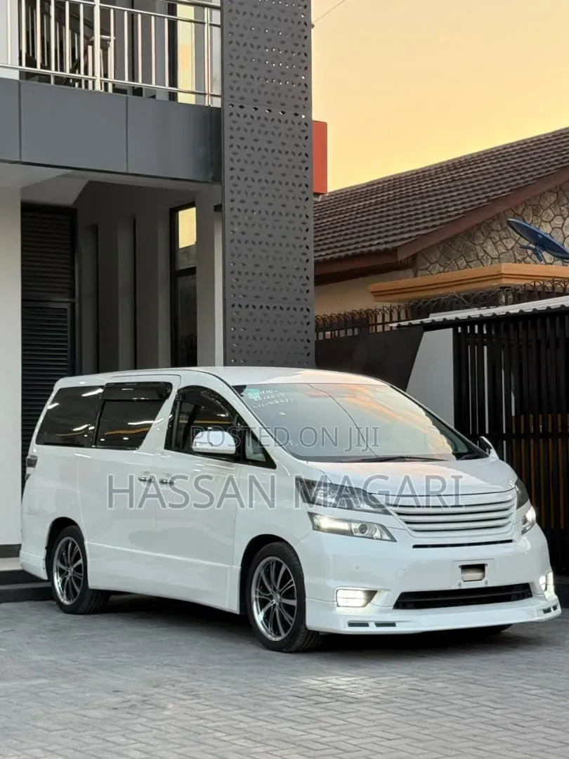 Toyota Alphard 2008 Off white