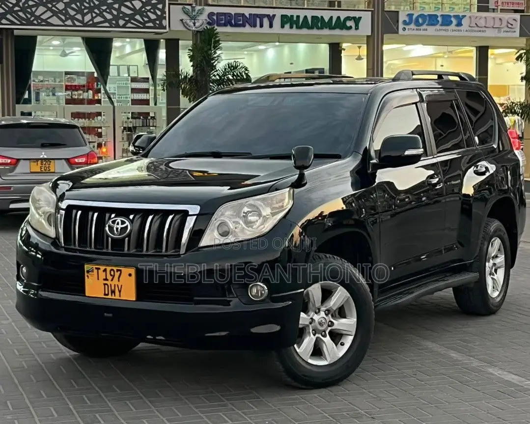 Toyota Land Cruiser Prado 2011 Black