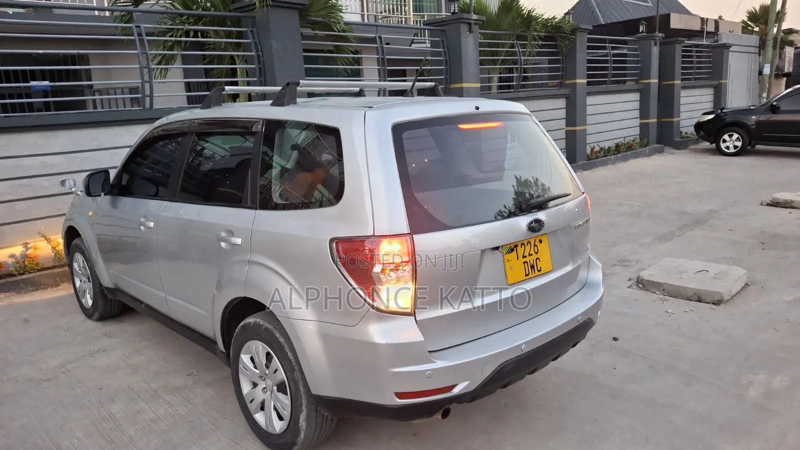 Subaru Forester 2010 Silver