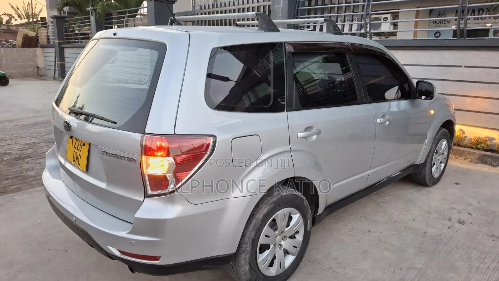 Subaru Forester 2010 Silver