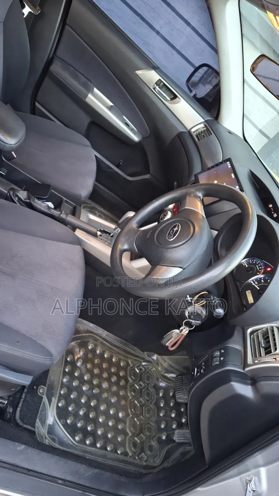 Subaru Forester 2010 Silver