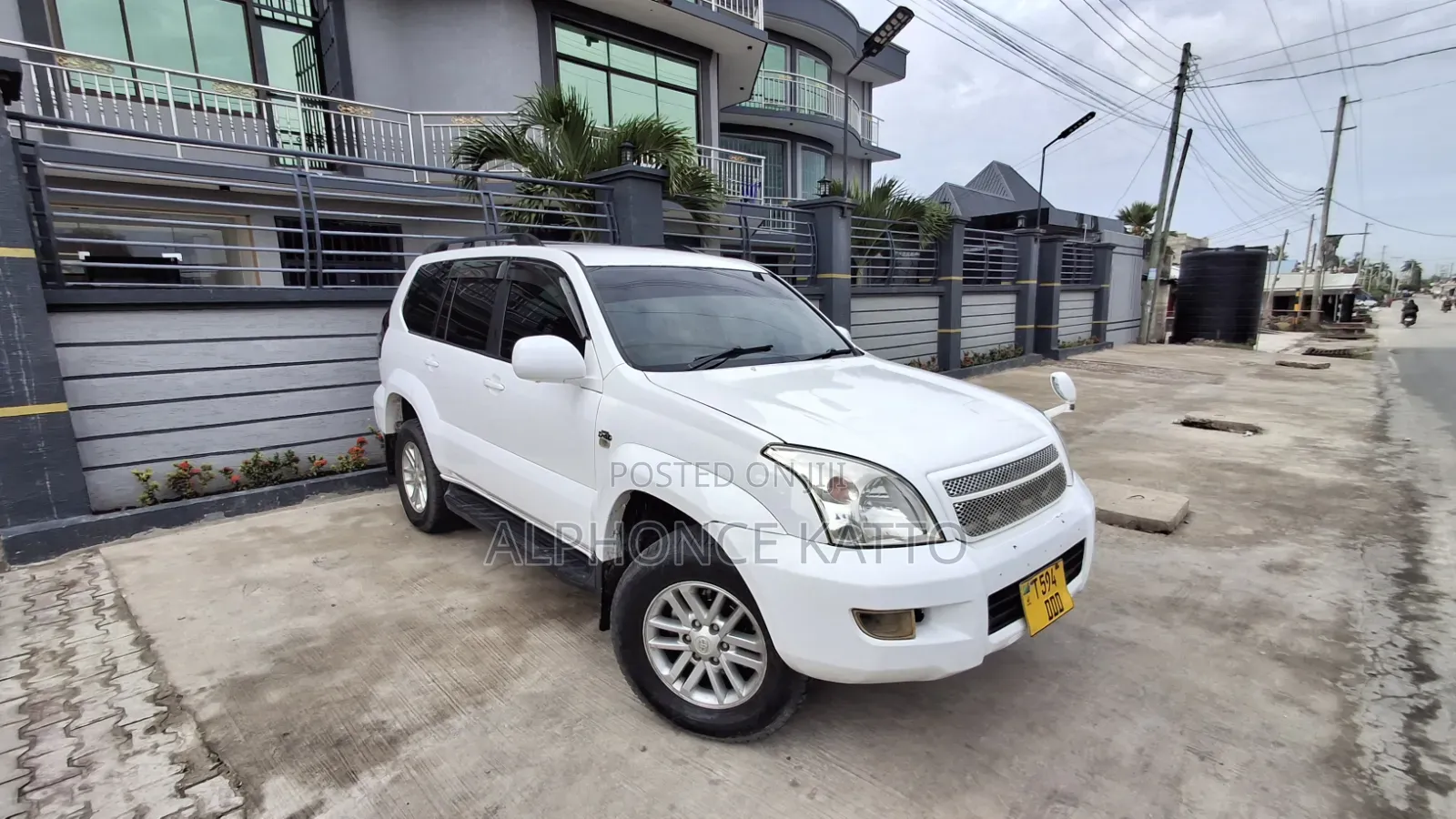 Toyota Land Cruiser Prado 2006 White